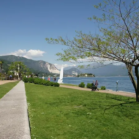 伊尔诺沃广场旅馆 公寓