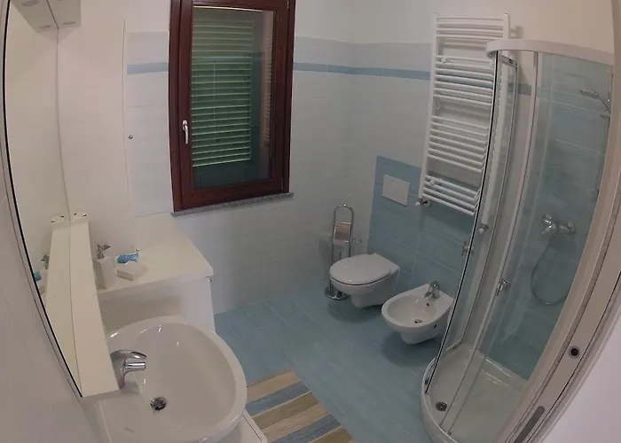 伊尔诺沃广场旅馆 * 斯特雷萨